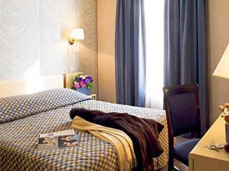 Hotel Renoir Montparnasse Paris